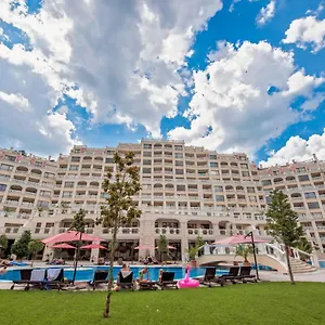 summertime-in-varna-south-bay-beach-residence.sunnybeach-hotels.org/
