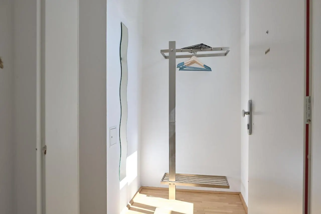 Vienna Experience Apartment 0*,