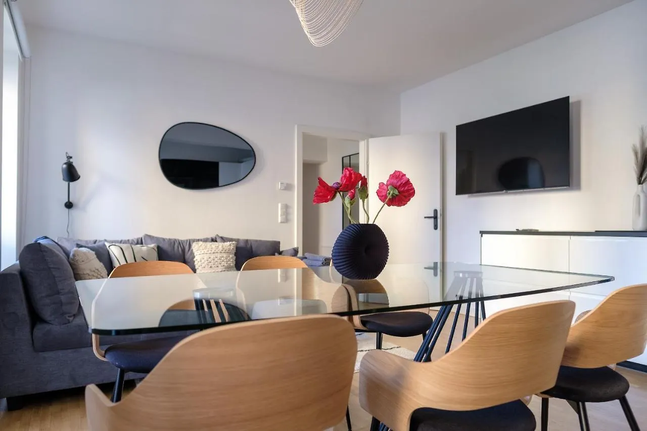 Vienna Experience Apartment 0*,